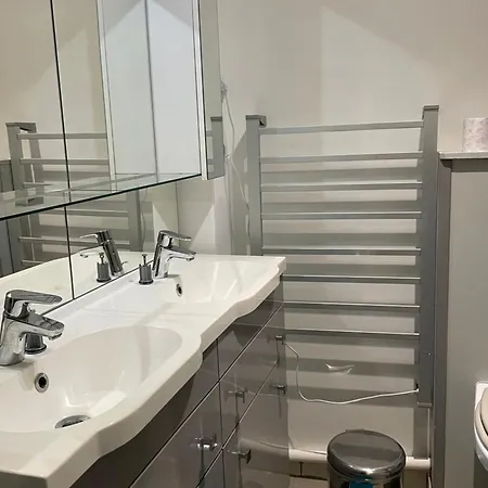Maison Plein Centre-ville Menage Inclus Hébergement de vacances *